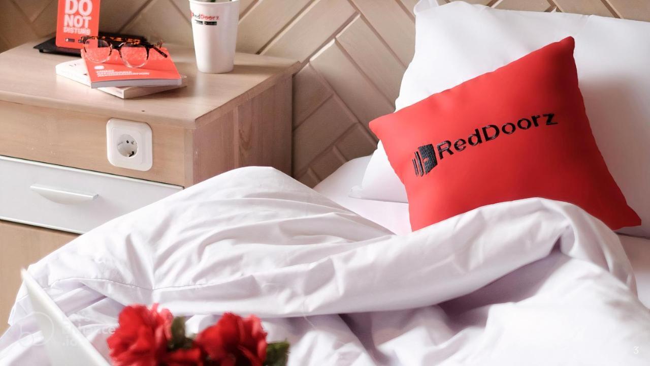 Reddoorz Nam Bac Hotel Phan Dang Luu Phu Nhuan Ho Chi Minh City Bagian luar foto